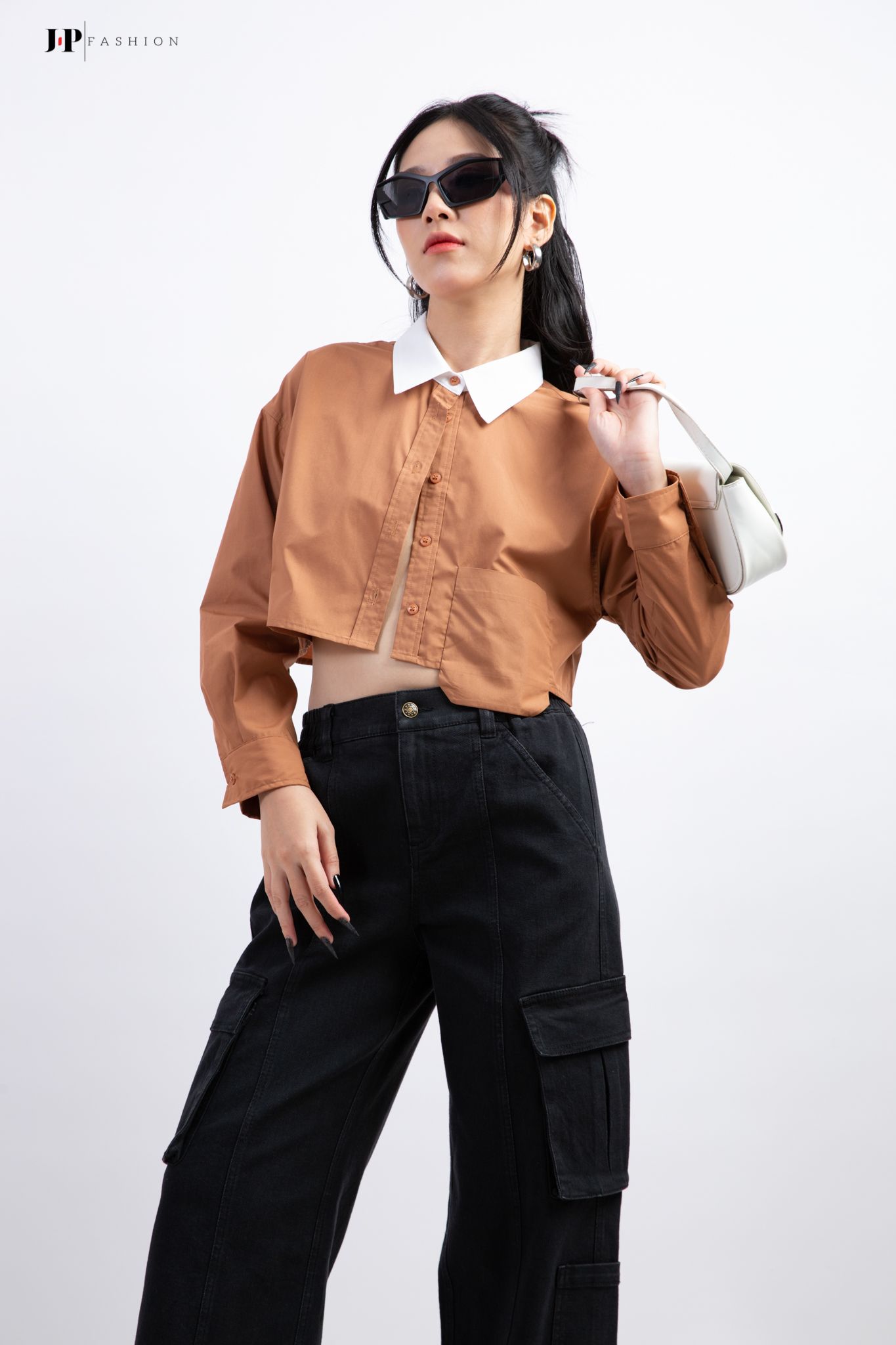 Sơ mi croptop dài tay