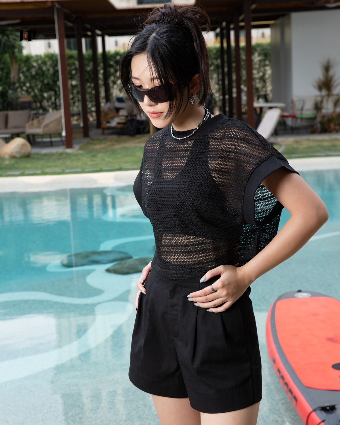 Thun kiểu ngắn tay