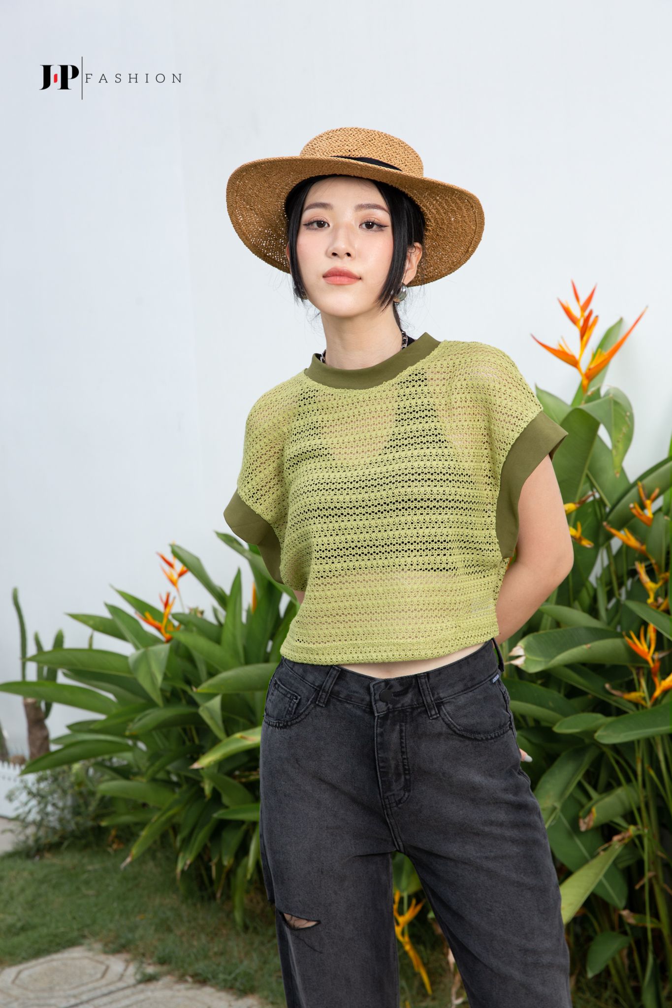 Thun kiểu ngắn tay