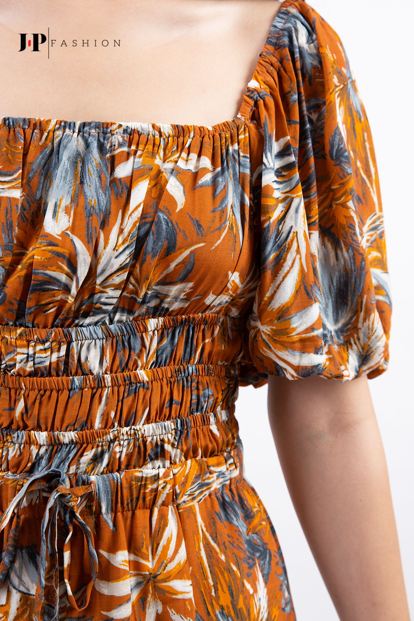 Jumpsuit ngắn tay