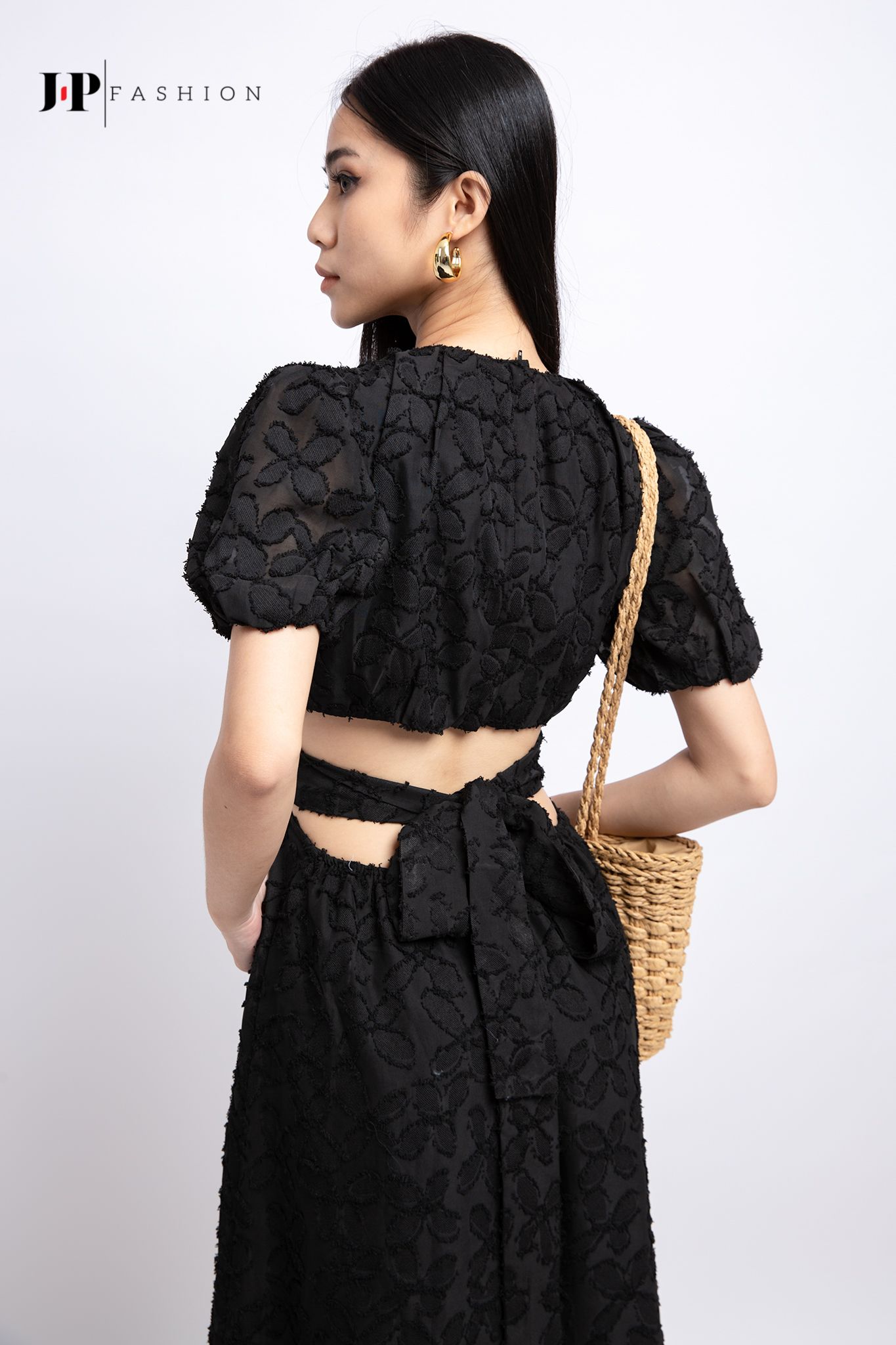 Đầm midi ngắn tay