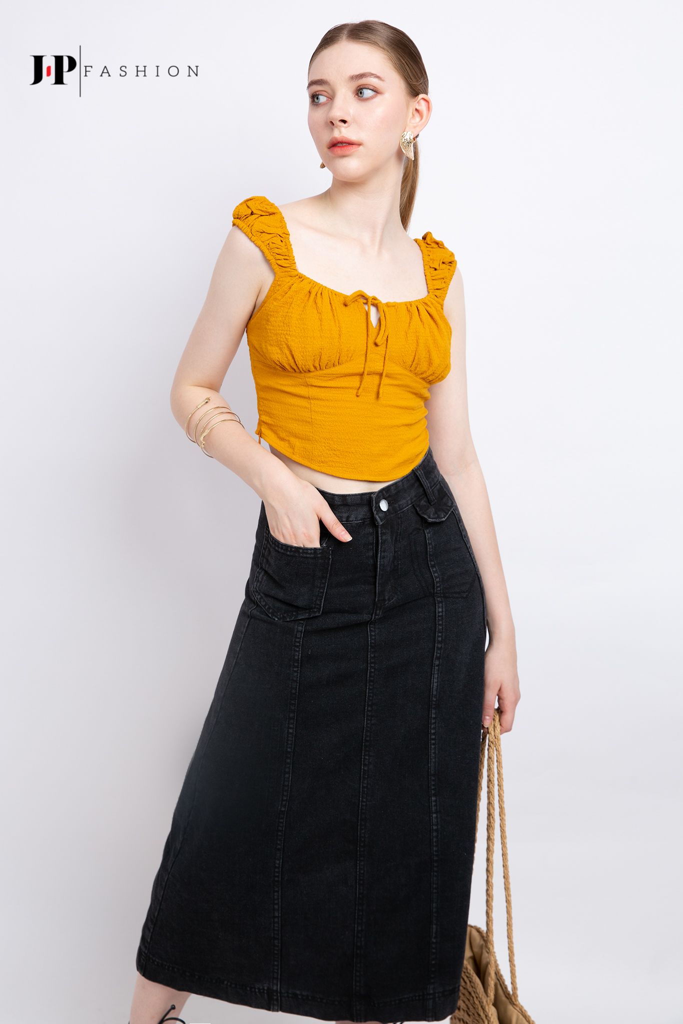 Áo hai dây nữ
