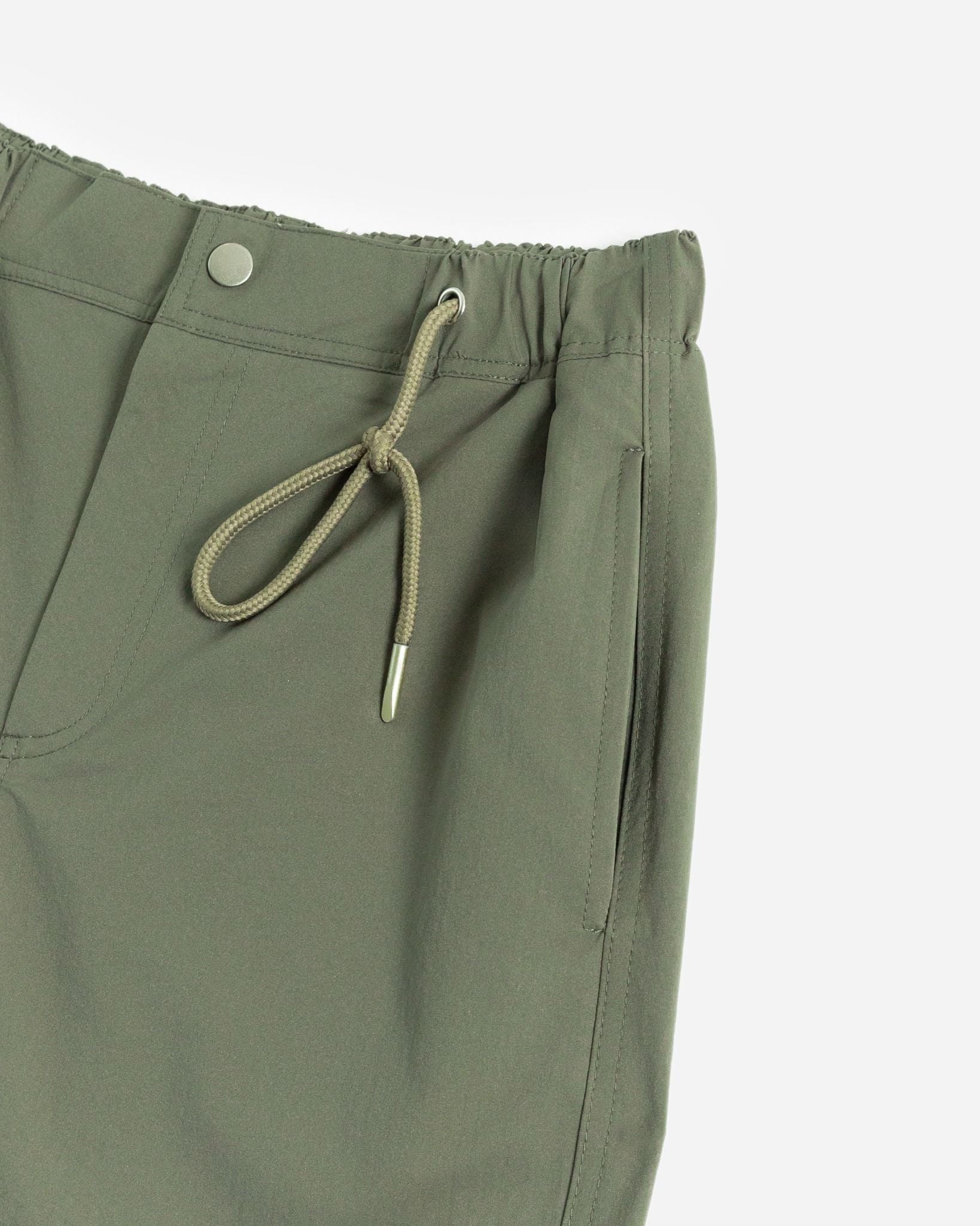 Quần Dù Ống Suông Dây Rút 19211802