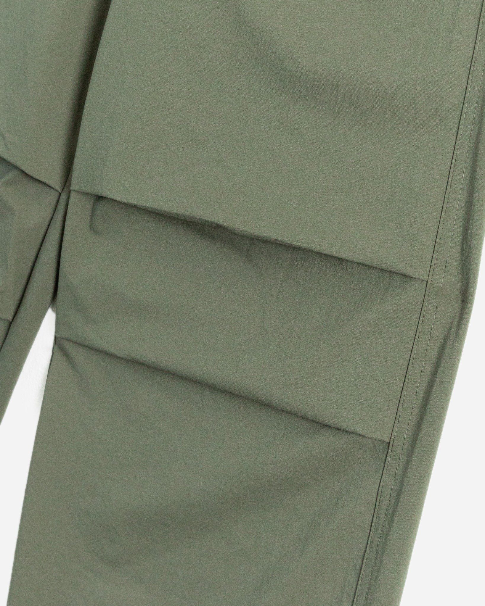 Quần Dù Ống Suông Dây Rút 19211802