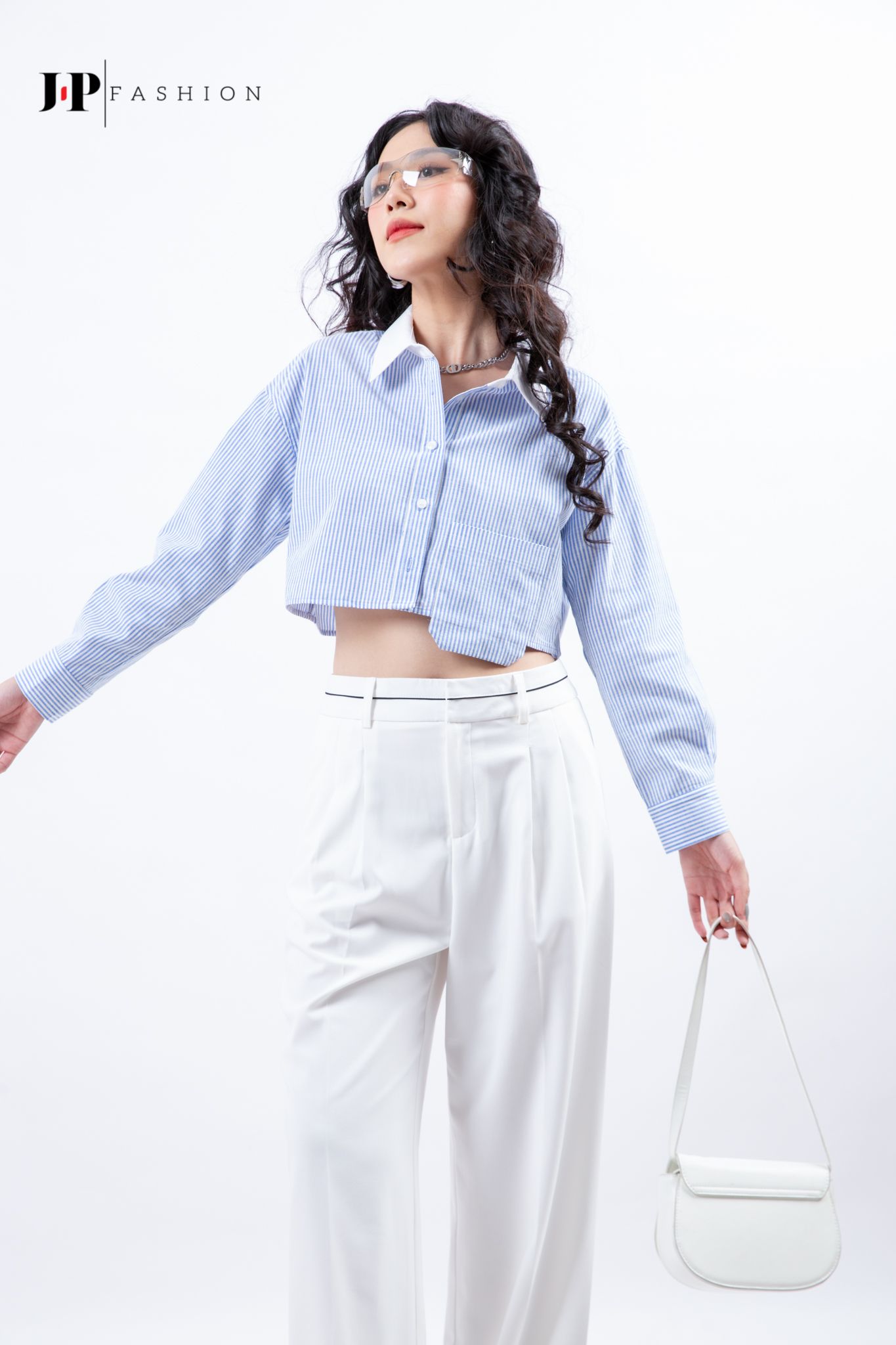 Sơ mi croptop dài tay