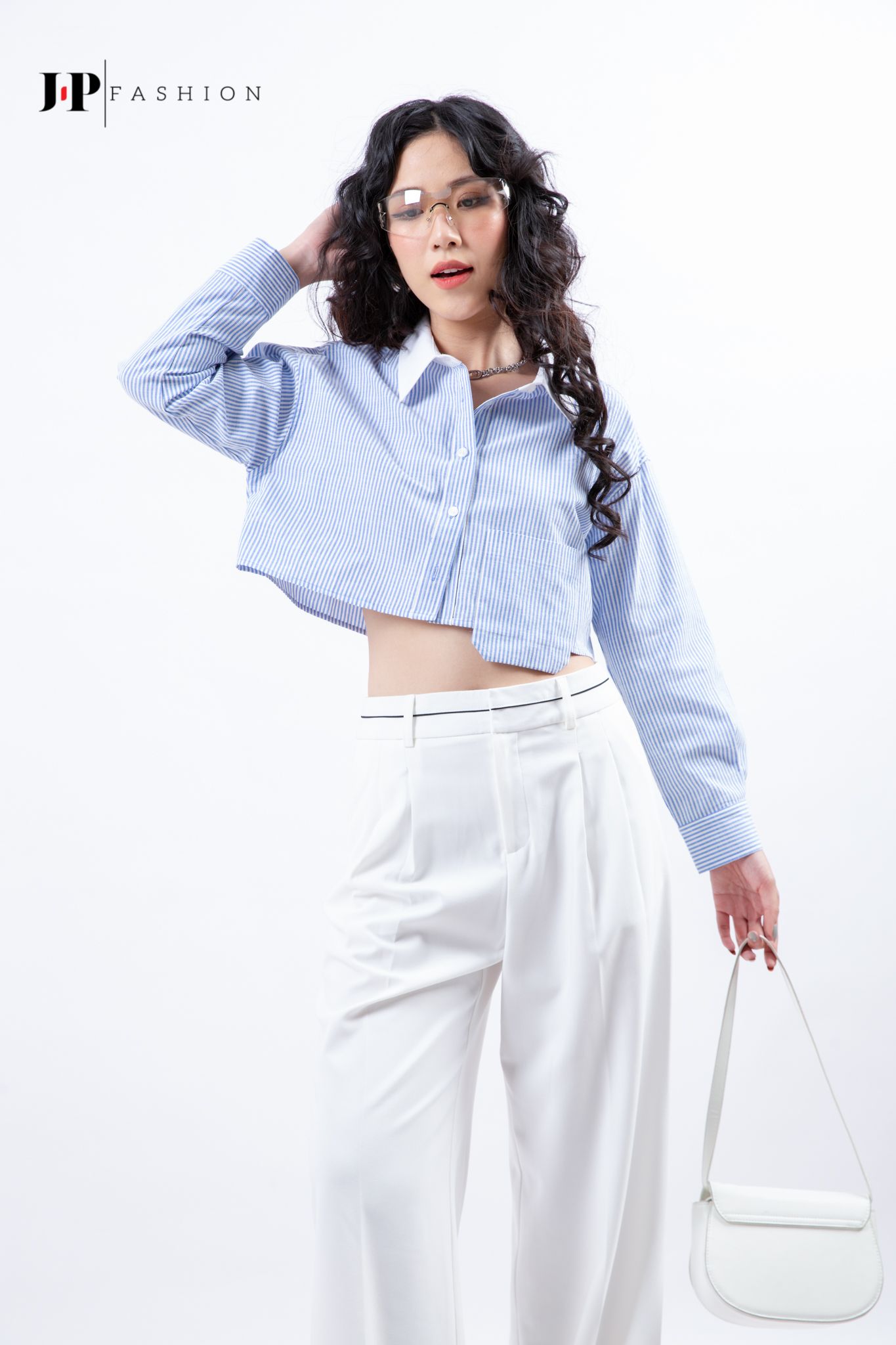 Sơ mi croptop dài tay