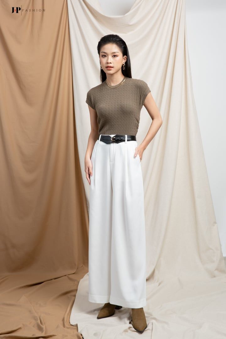 Quần kaki ống rộng