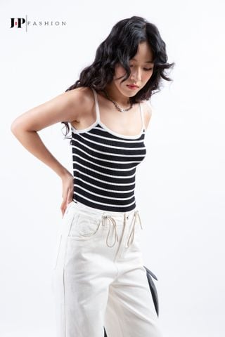 Quần kaki ống rộng