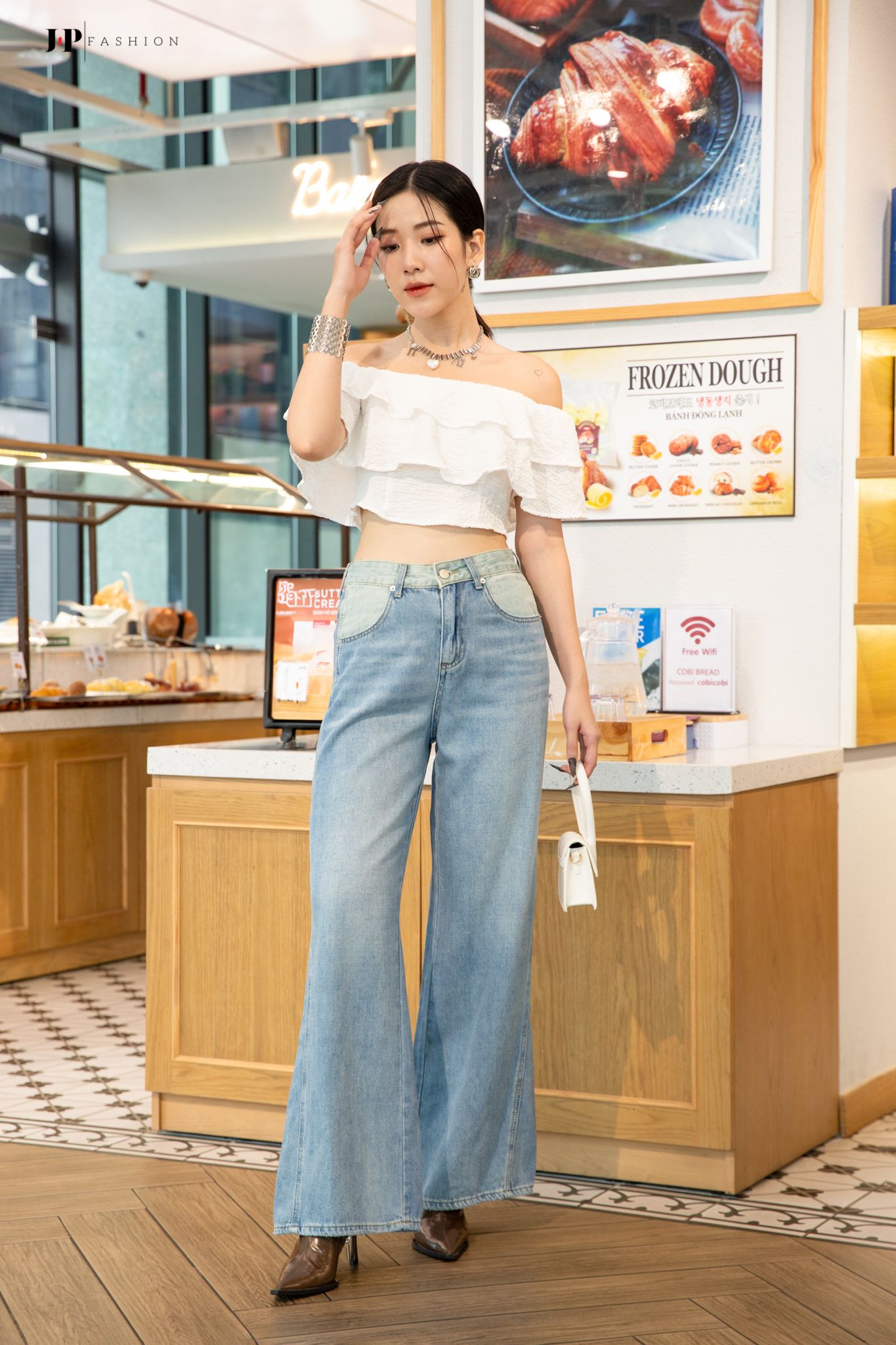 Áo kiểu bẹt vai