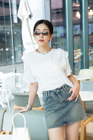 Áo sơ mi kiểu ngắn tay