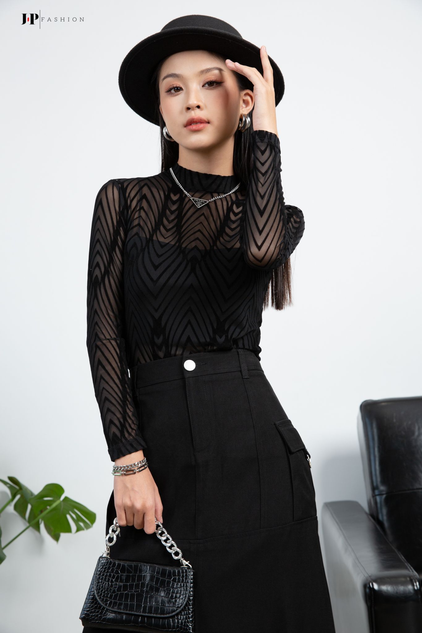 Áo thun cổ lọ 10209284