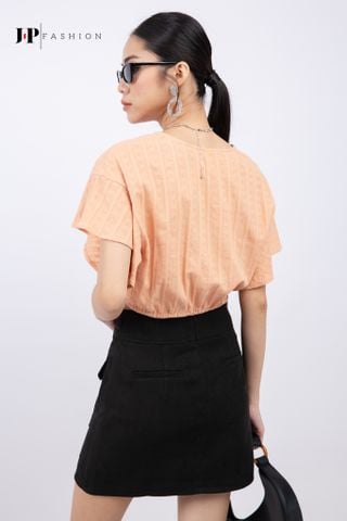 Sơ mi phom croptop
