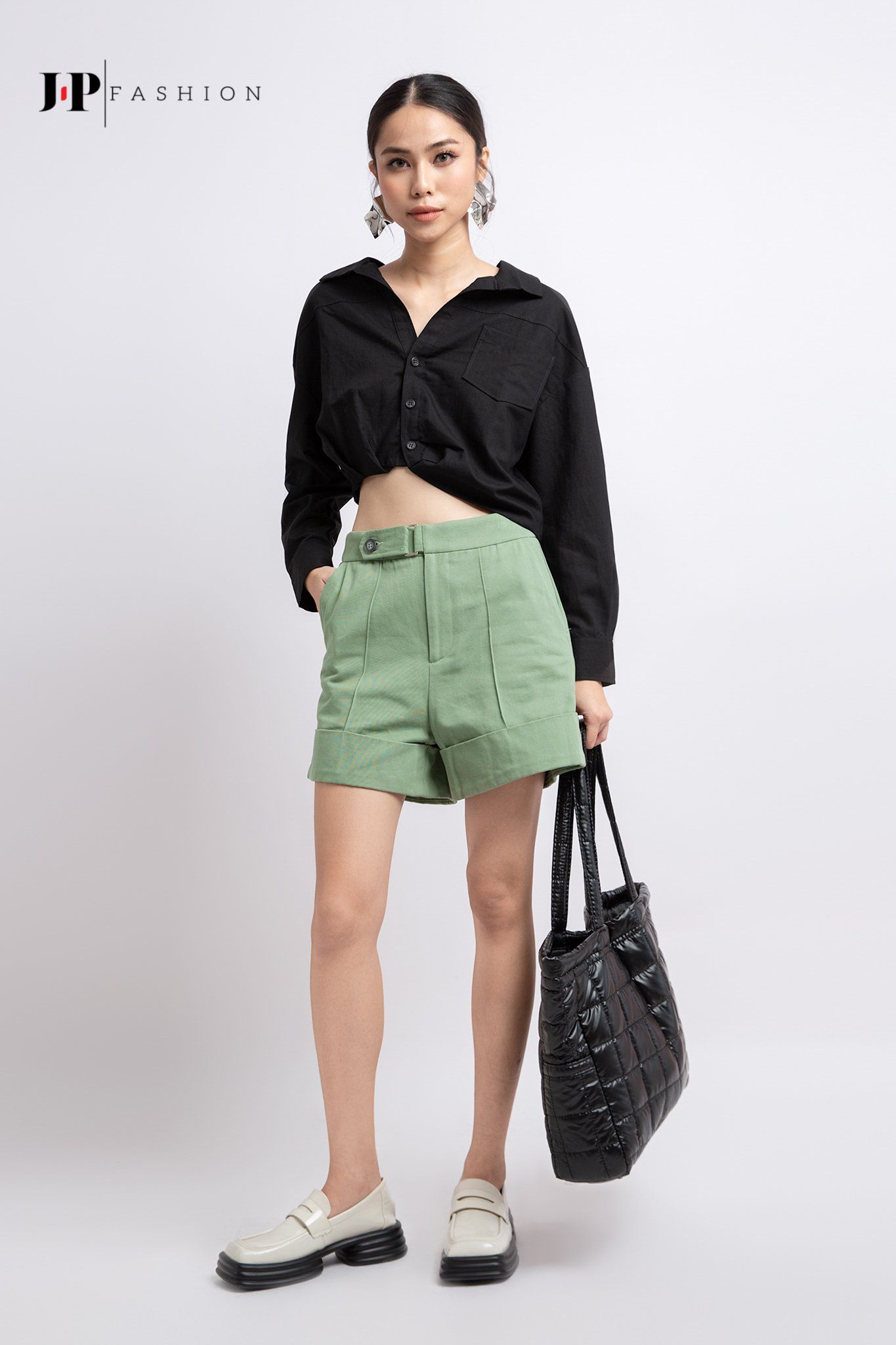 Quần short kaki