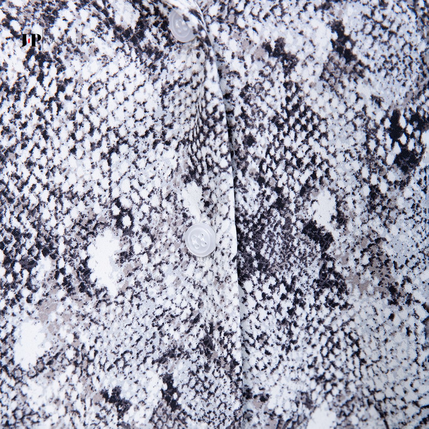 Sơ mi họa tiết phom rộng