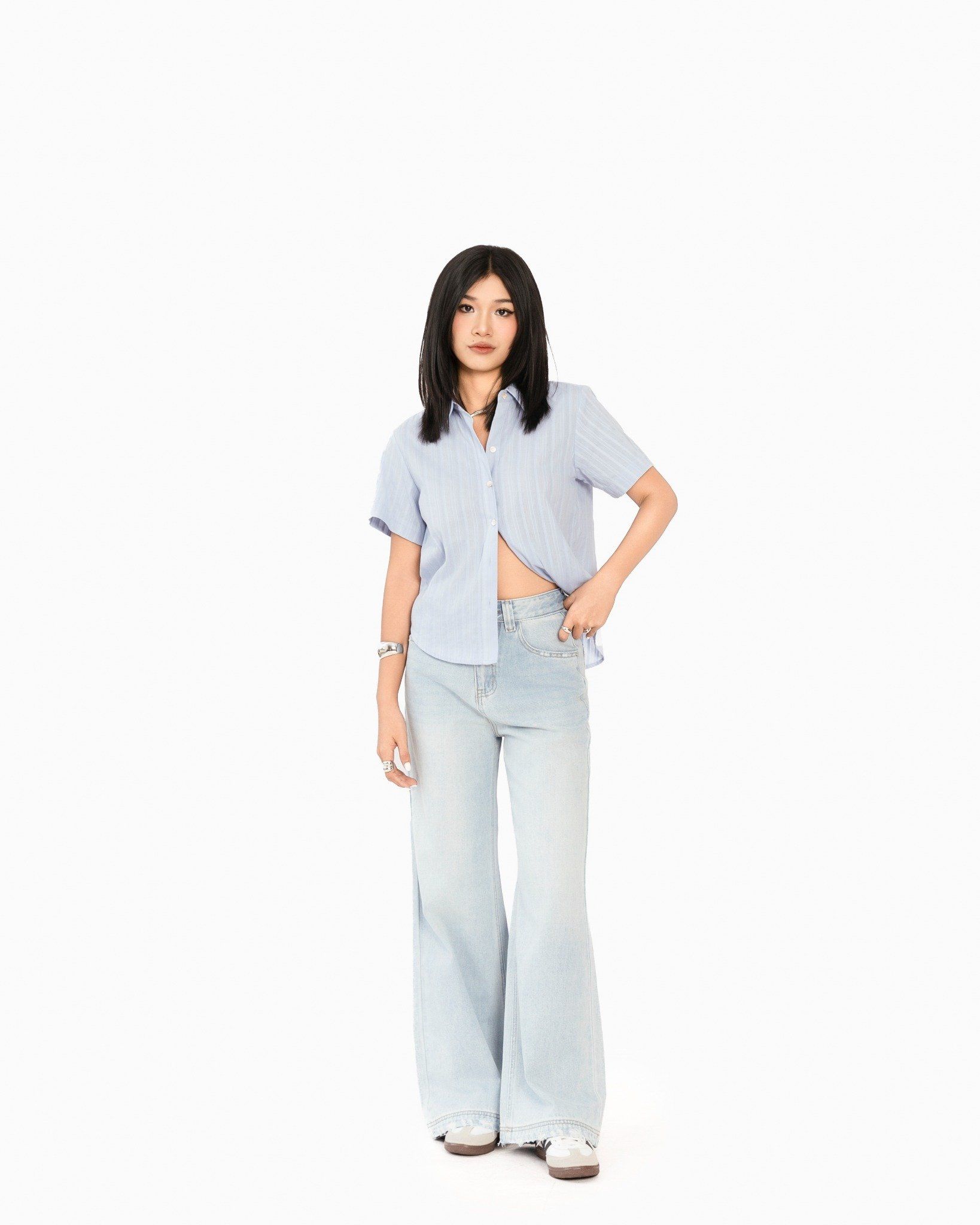 Sơ Mi Ngắn Tay Kẻ Sọc Nhẹ 10611793