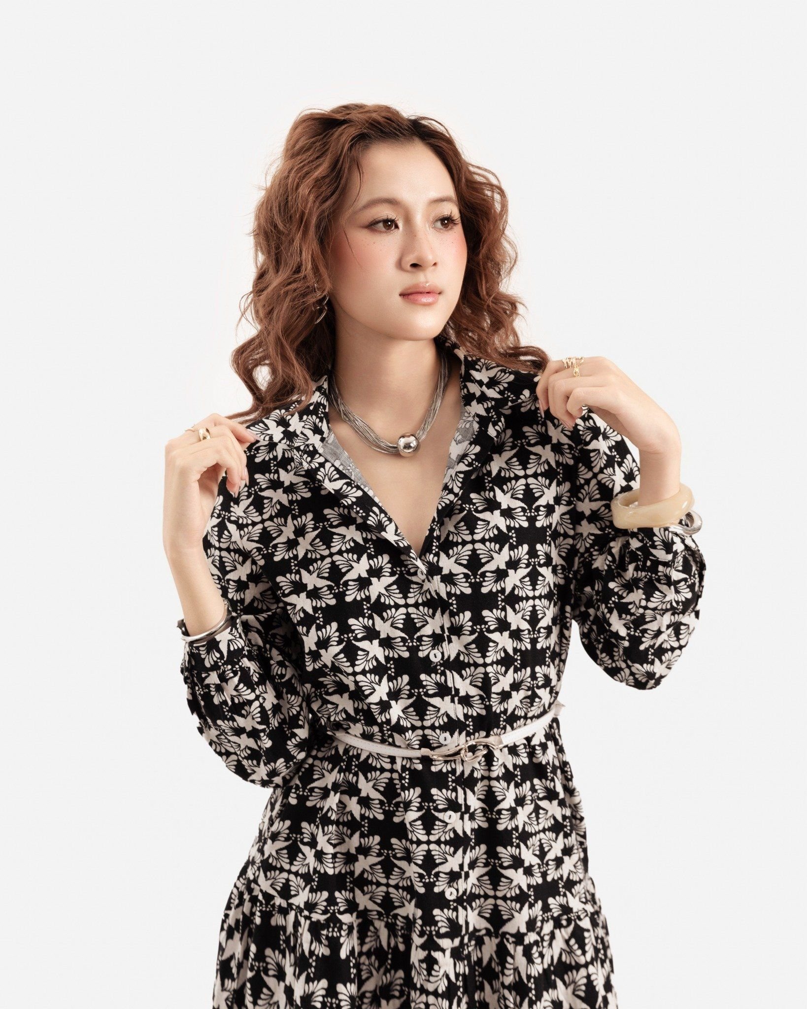 Đầm Tay Dài Họa Tiết 11011896