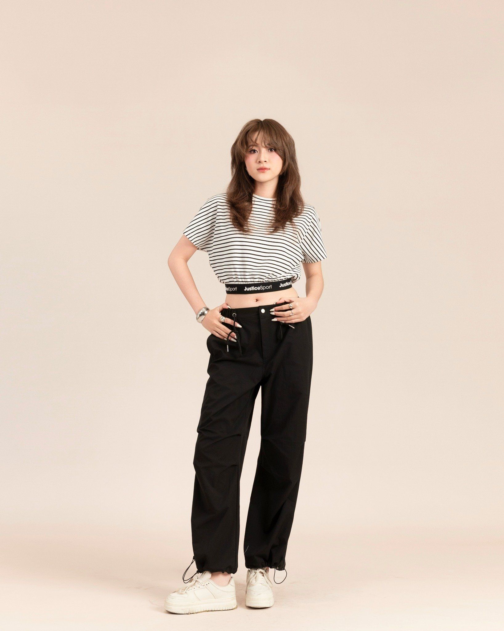 Quần Dù Ống Suông Dây Rút 19211802