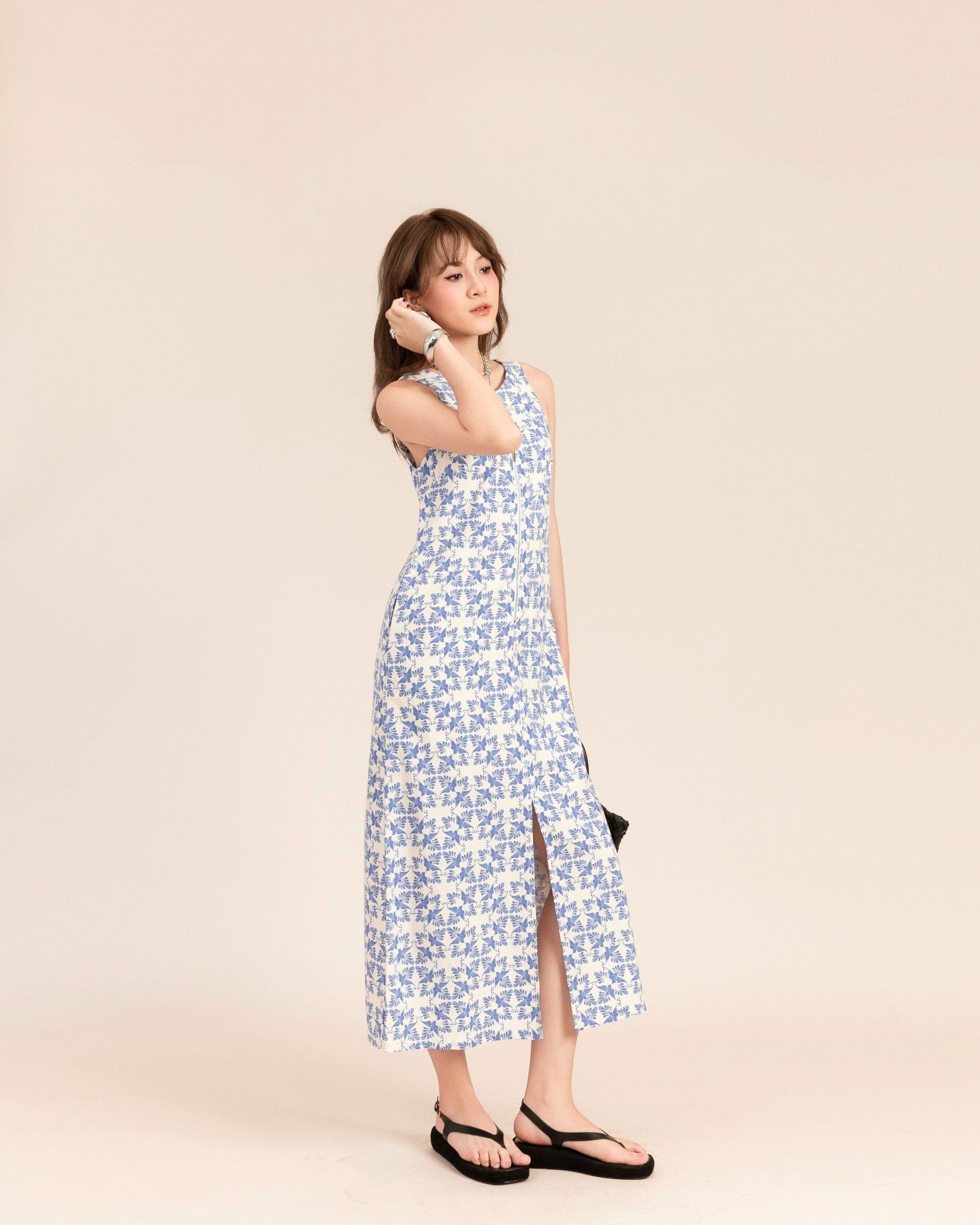 Đầm Linen Dáng Dài Khóa Kéo Xẻ Tà 11011828