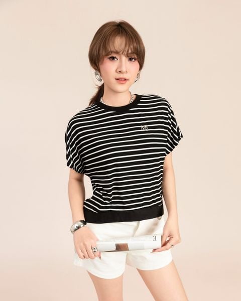 áo thun sọc croptop đen sọc trắng