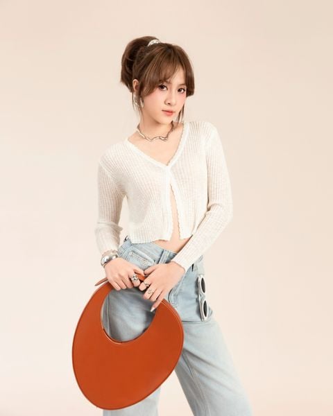 Áo Khoác Len Cổ V Mềm Mại 10711777