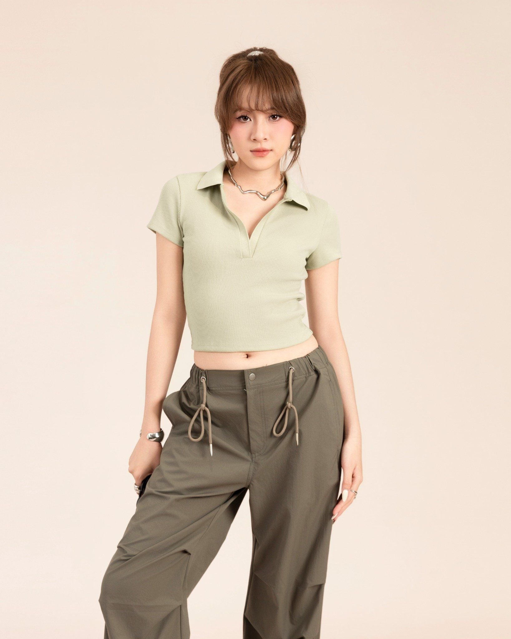 Quần Dù Ống Suông Dây Rút 19211802