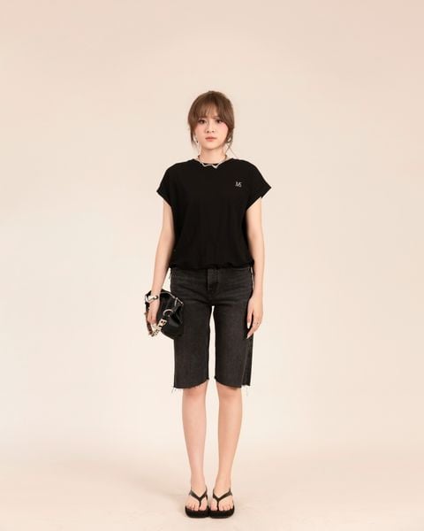 quần ngố xám đậm phong cách cá tính