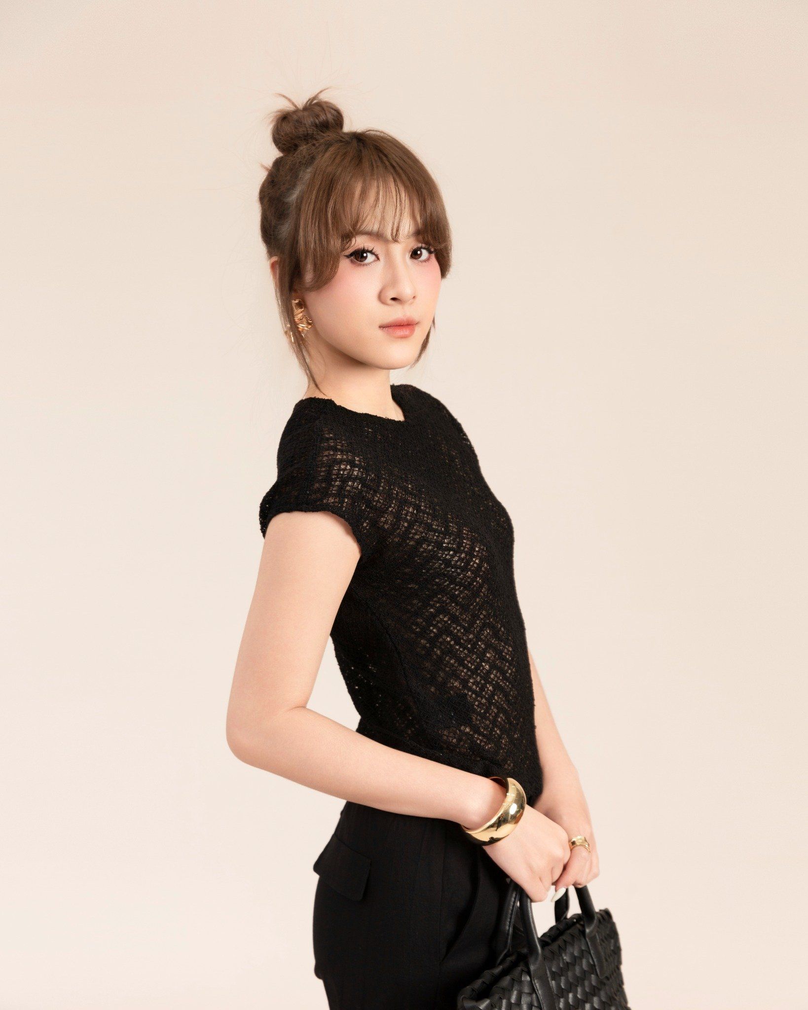 Áo Thun Vải Lưới Dệt Body 10211850
