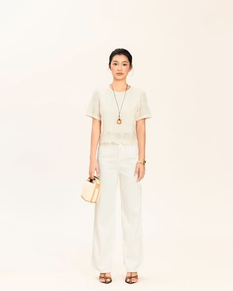 quần jean ống suông màu trắng