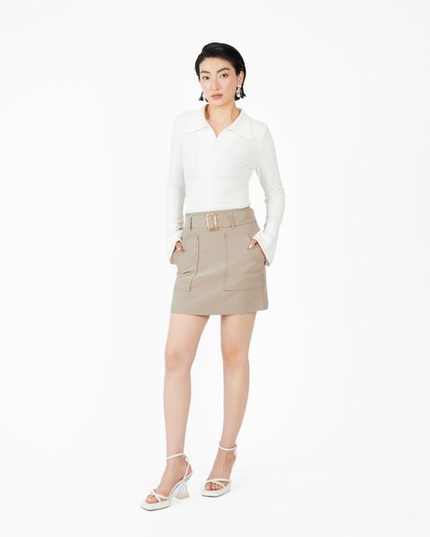 chân váy ngắn dáng chữ a phối belt màu kem