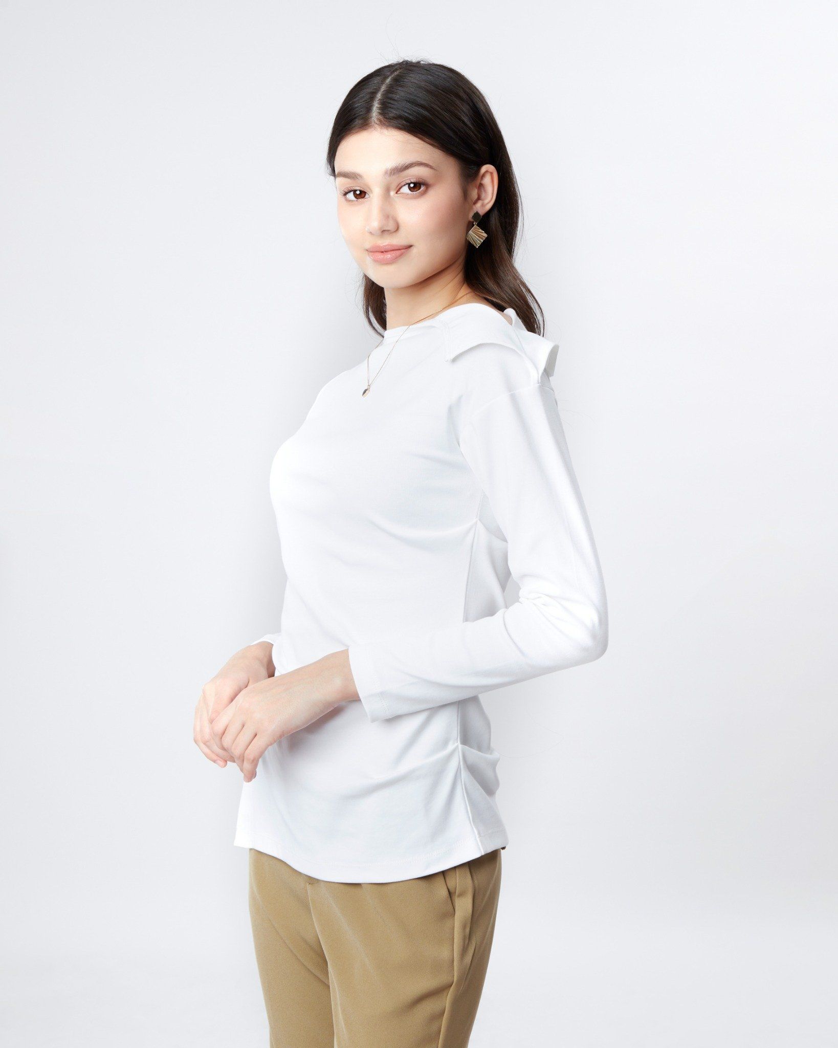 Áo Thun Ôm Xẻ Tà Eo 10211519