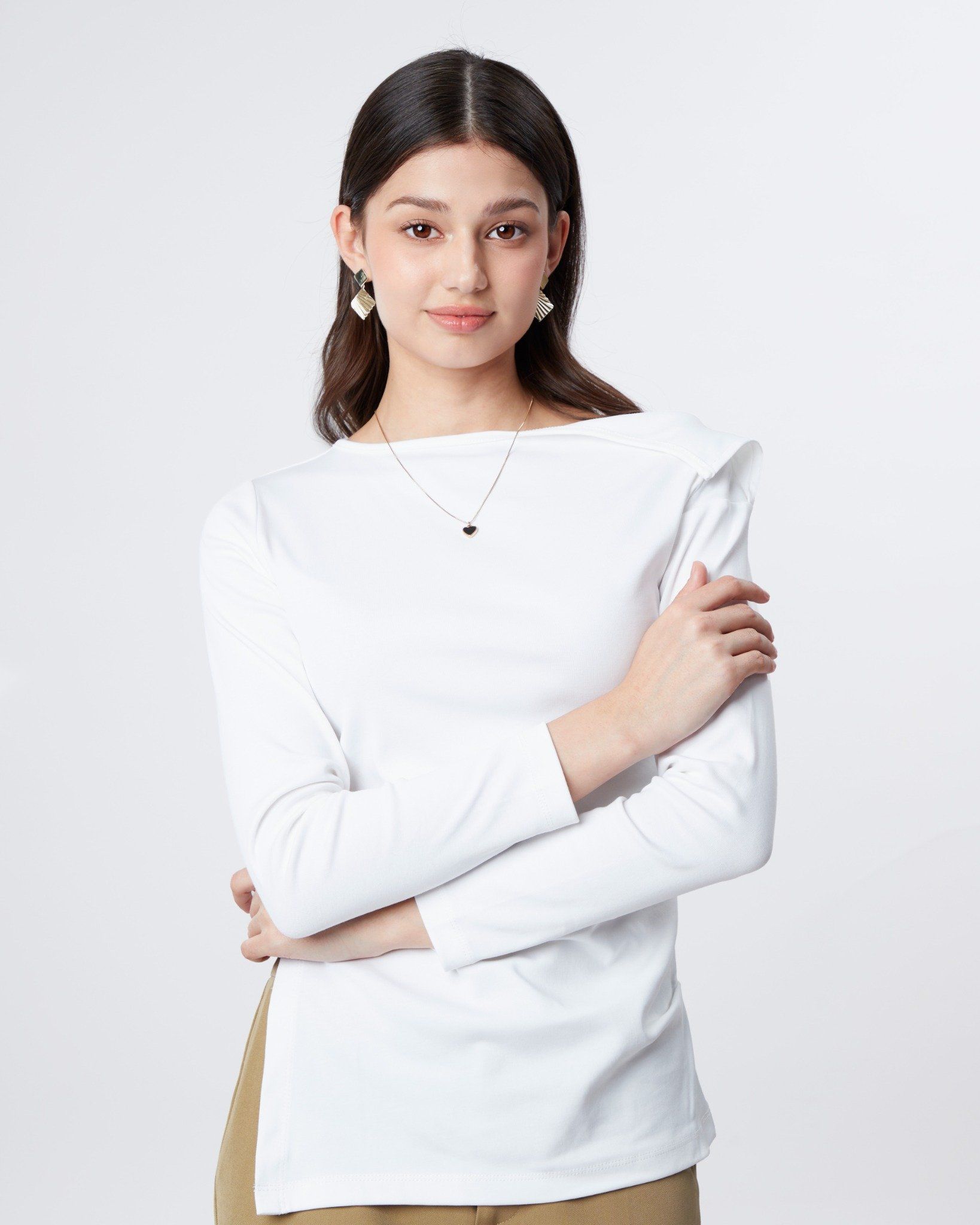 Áo Thun Ôm Xẻ Tà Eo 10211519