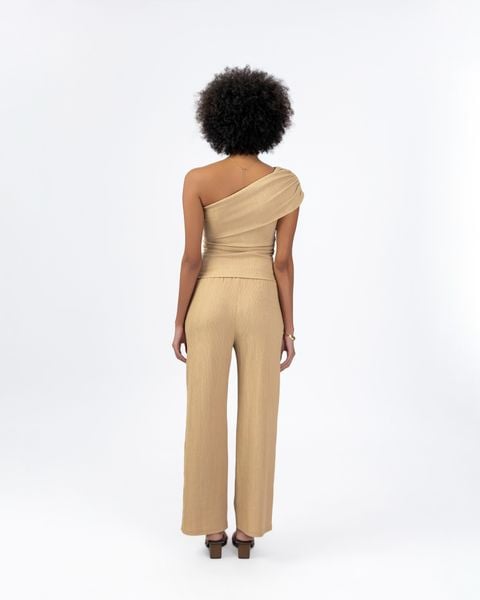 quần ống suông màu kem