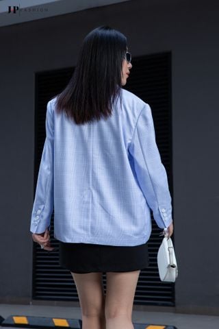 Khoác vest form rộng