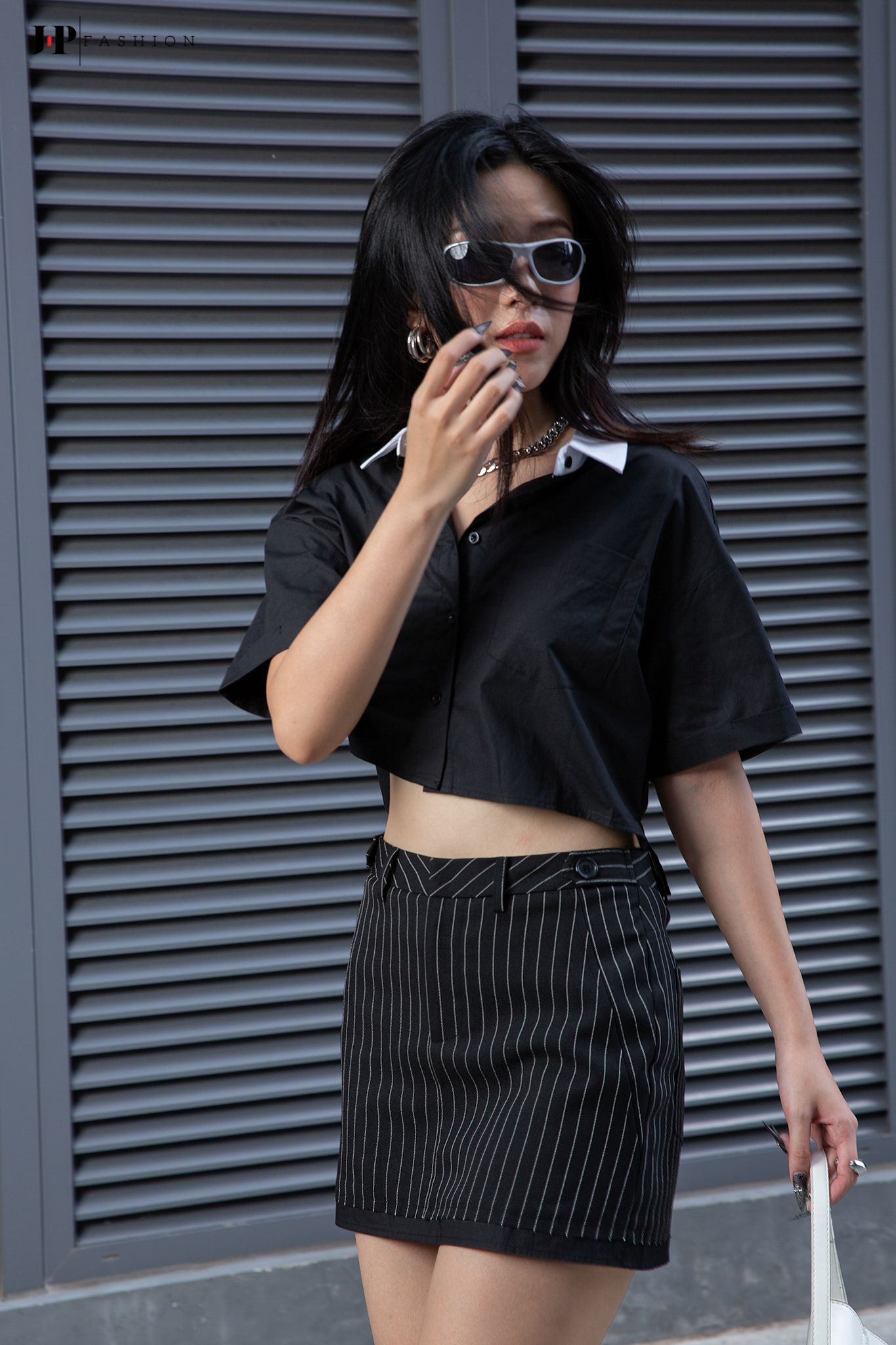 Áo sơ mi croptop ngắn tay