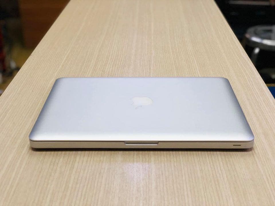 MacBook Pro 13 inch - MD 101