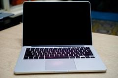 Macbook Pro  retina 13