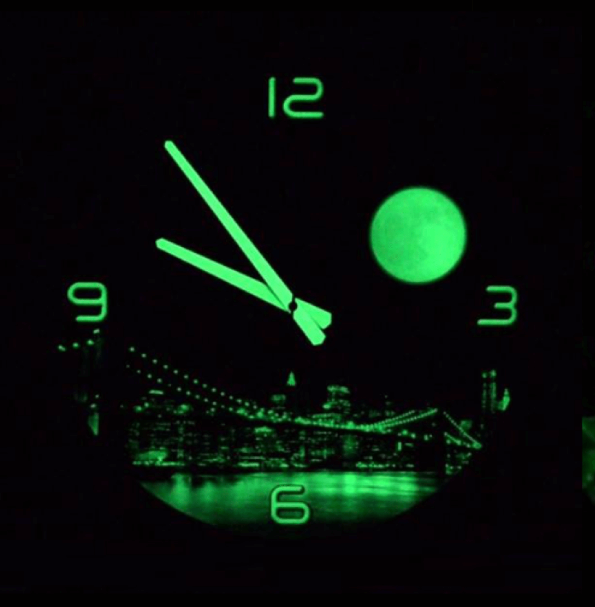 Sơn Phát Sáng-  Màu Trắng Xanh Lá – MC-2BL  Glow In Dark