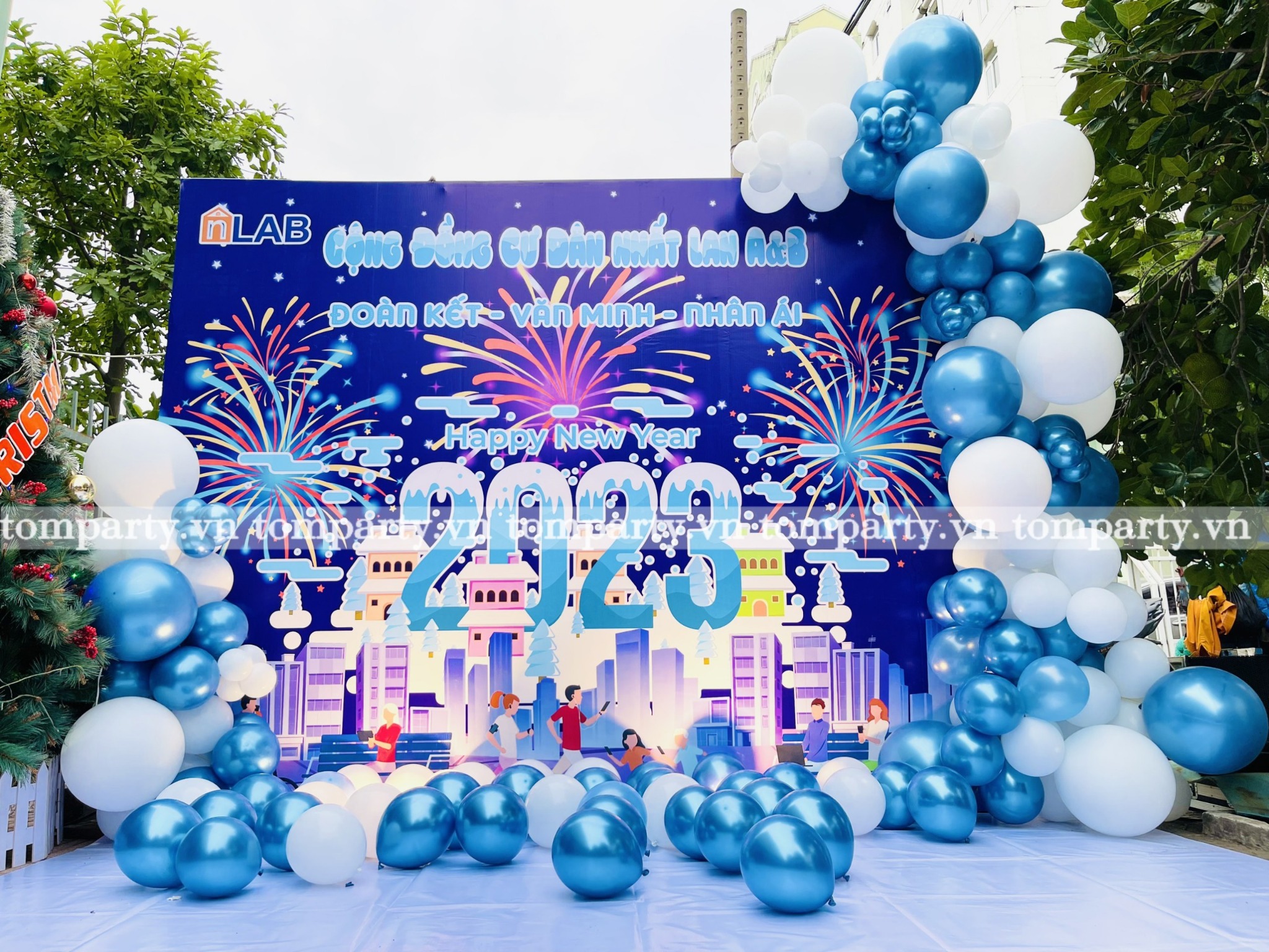 TRANG TRÍ TIỆC TẤT NIÊN CÔNG TY