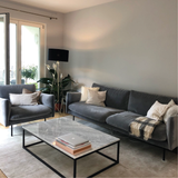 Sofa băng Liso 2–3 chỗ màu xám đậm - góc phối cảnh