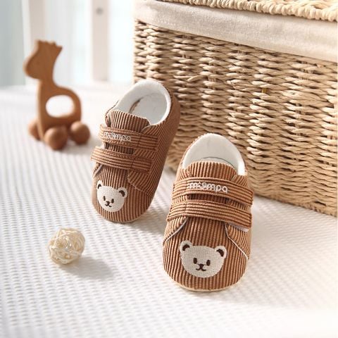 Giày tập đi trẻ em thêu hình gấu dễ thương, đế trống trượt  MP 706
