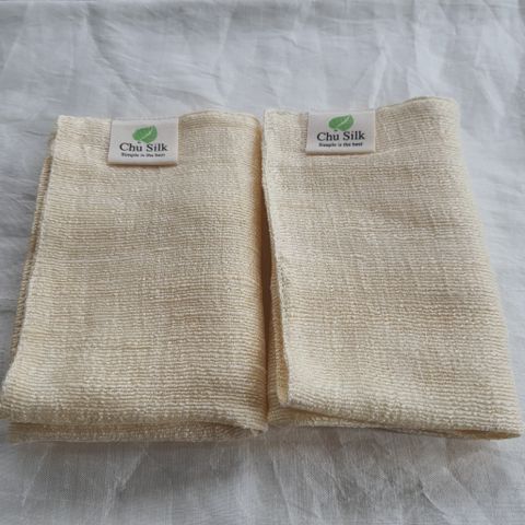  Khăn mặt tơ tằm may 2 lớp 