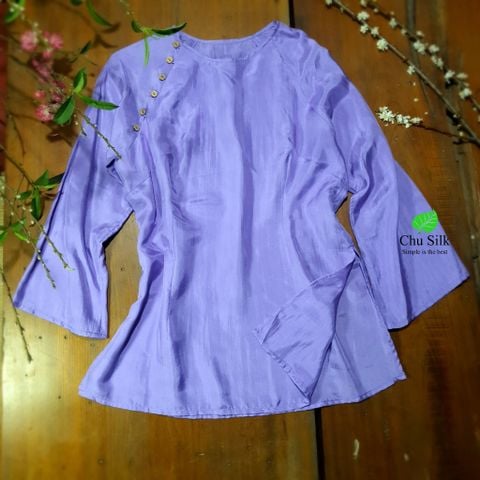  Áo dài form ngắn dáng truyền thống màu tím 