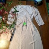  Áo dài xưa cổ kiềng tròn lụa màu be 