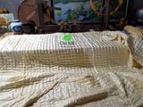  Ruột chăn tơ tằm do con tằm tự dệt đã chần lớp áo lụa 