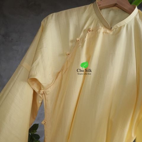  Áo dài xưa cổ cao 1cm lụa màu vàng 