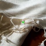  Quà tặng ấn tượng cho đối tác nước ngoài_Khăn choàng cổ 2 dòng tơ nguyên bản đặc biệt 