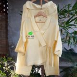 Bộ quần áo dáng Kimono và quần cạp đáp tơ vàng 