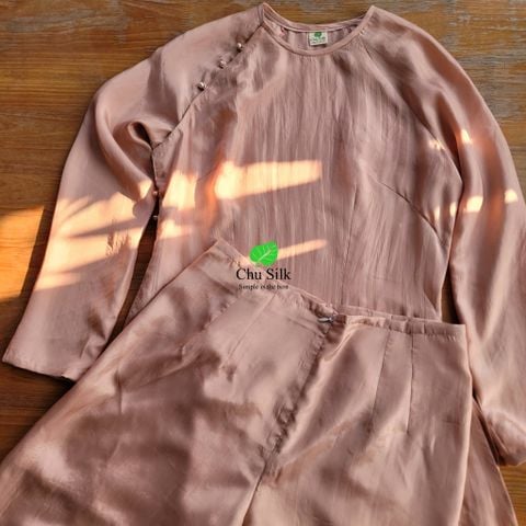  Bộ quần áo dài cổ kiềng tròn màu hồng cánh sen 