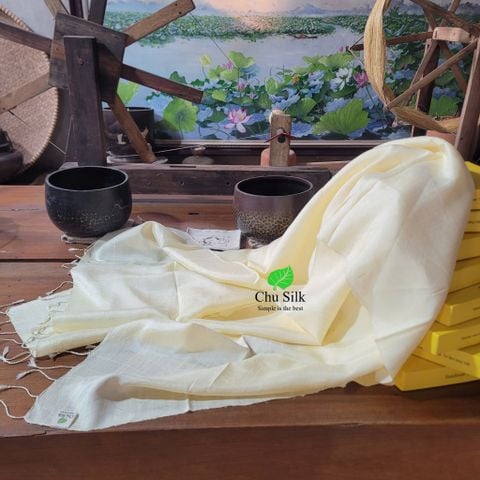  Khăn choàng dài tơ tằm màu nguyên bản 