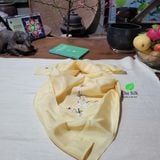  Khăn lụa vuông tơ tằm thêu tay 